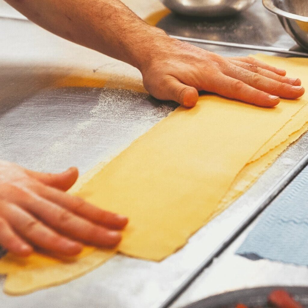 Roma food studio "cooking pasta in roma by Alessandro Iovine"